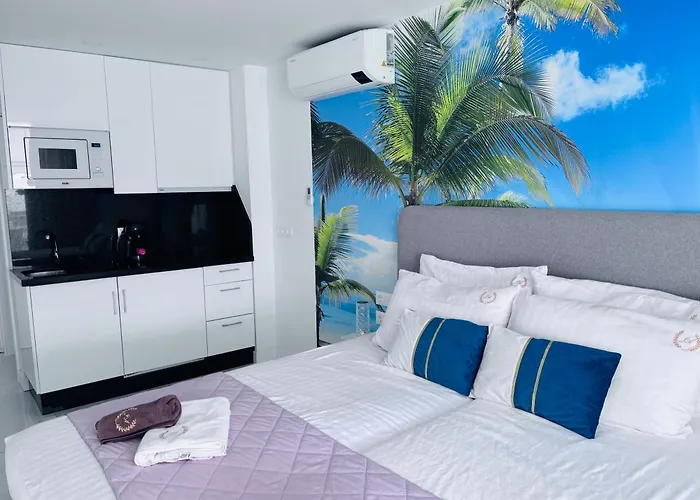 Blue Ocean Costa Adeje 504 Апартаменты *